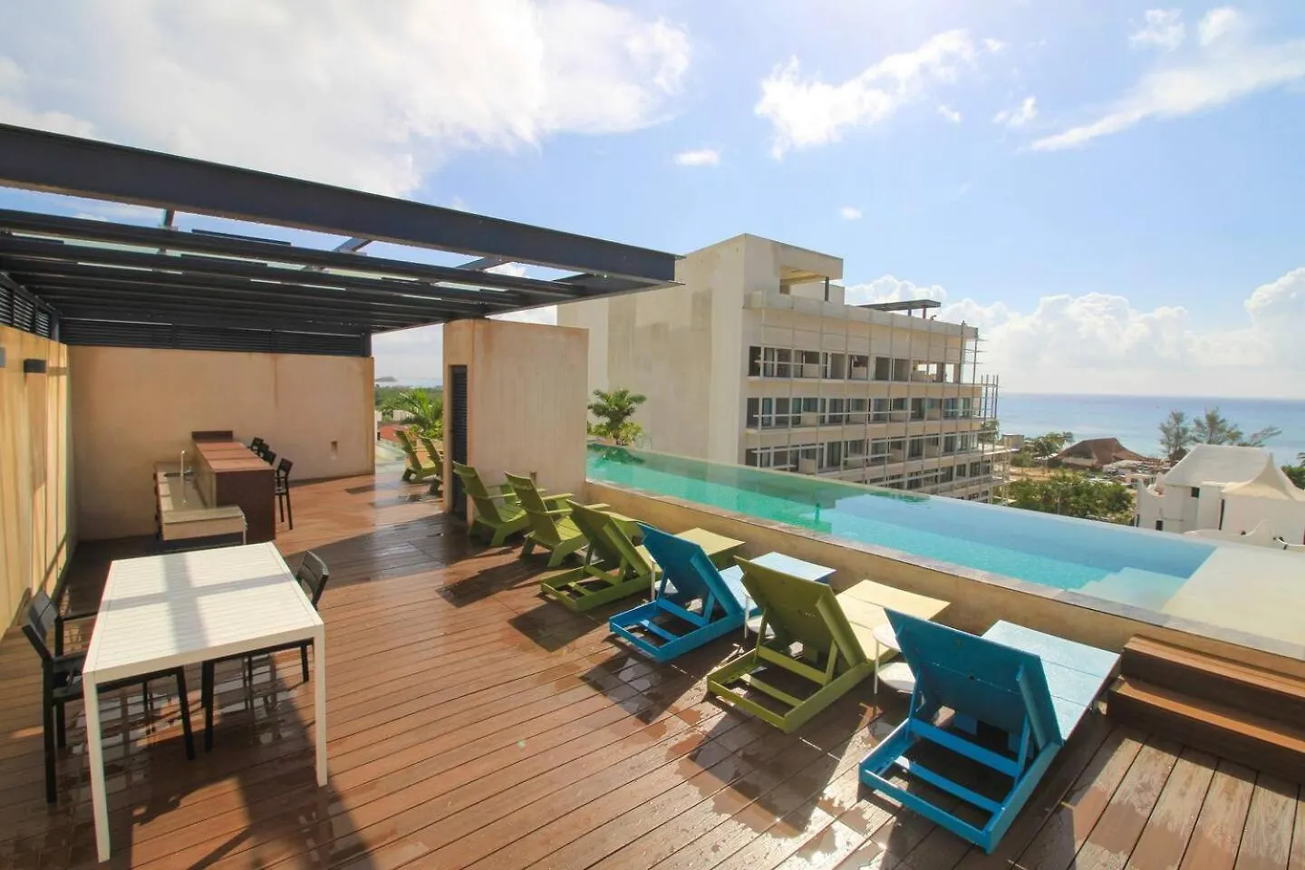 Downtown 4Br Home Beach At 200M 2 Apts In One Playa del Carmen Mexico
