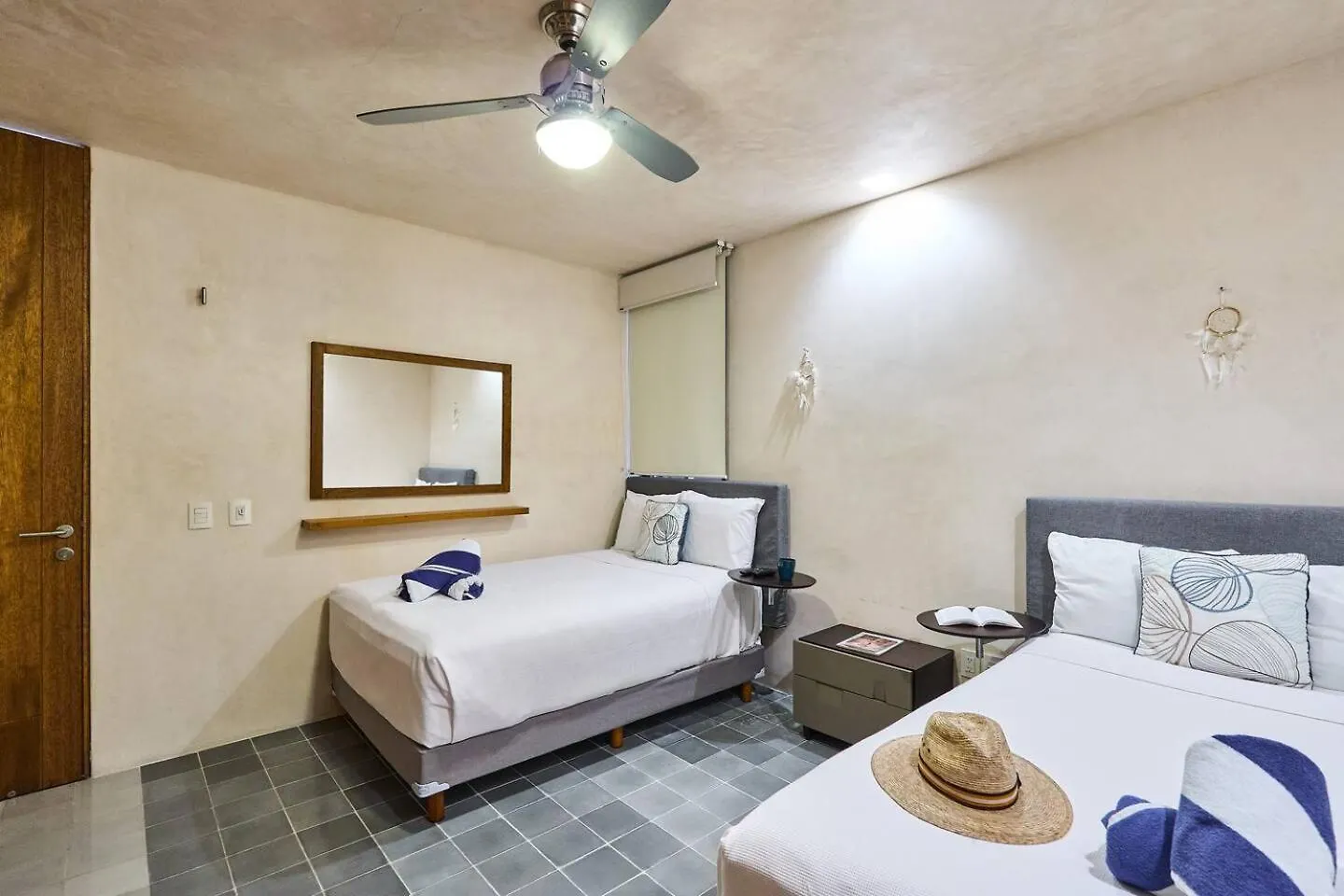 Apartment Downtown 4Br Home Beach At 200M 2 Apts In One Playa del Carmen