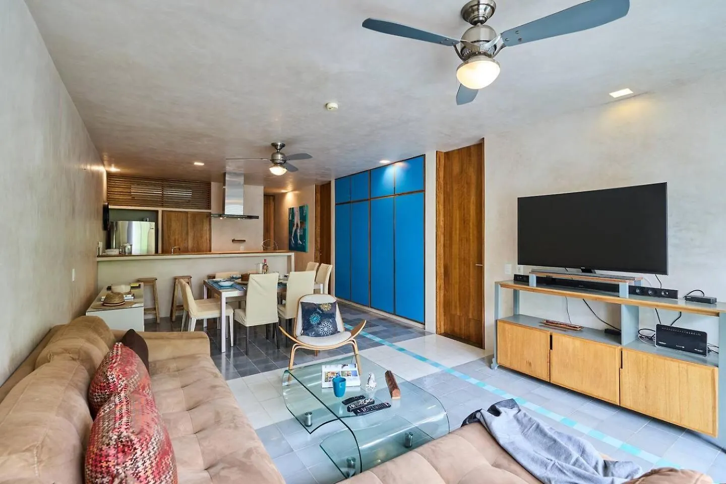 Downtown 4Br Home Beach At 200M 2 Apts In One Playa del Carmen
