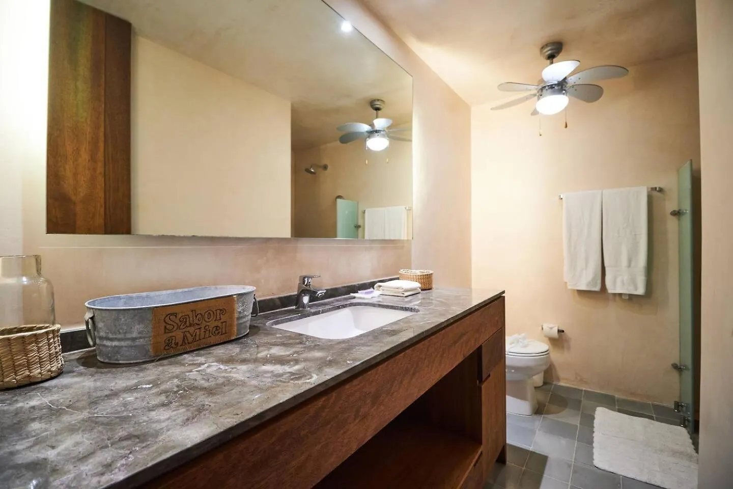 Apartment Downtown 4Br Home Beach At 200M 2 Apts In One Playa del Carmen