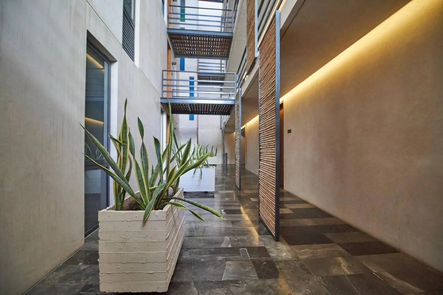 Apartment Downtown 4Br Home Beach At 200M 2 Apts In One Playa del Carmen