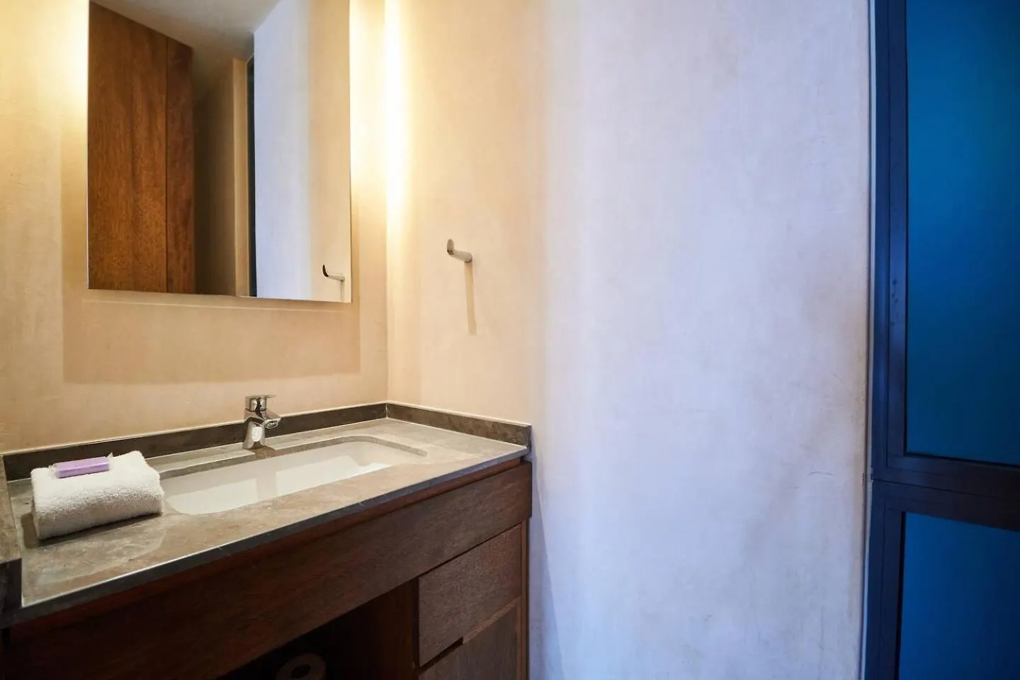 Apartment Downtown 4Br Home Beach At 200M 2 Apts In One Playa del Carmen Mexico