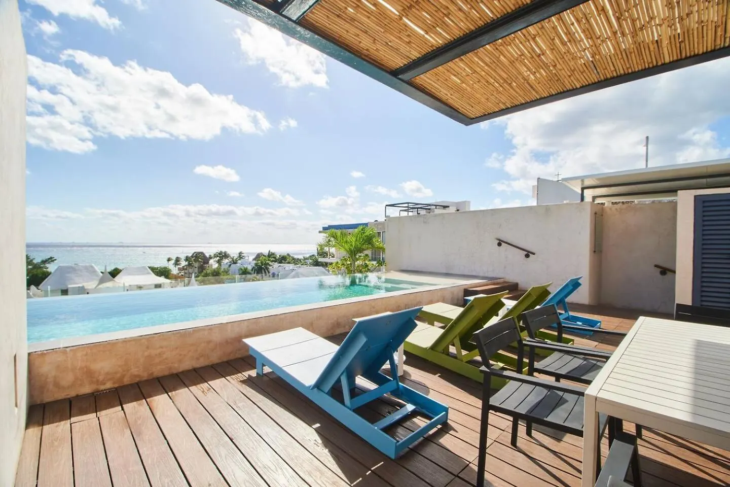 Apartment Downtown 4Br Home Beach At 200M 2 Apts In One Playa del Carmen