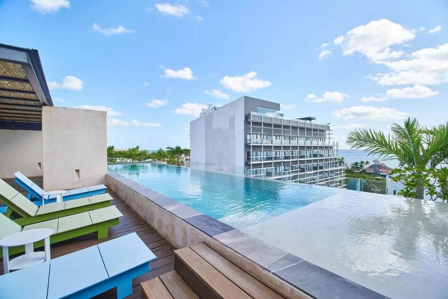 Downtown 4Br Home Beach At 200M 2 Apts In One Playa del Carmen Apartment